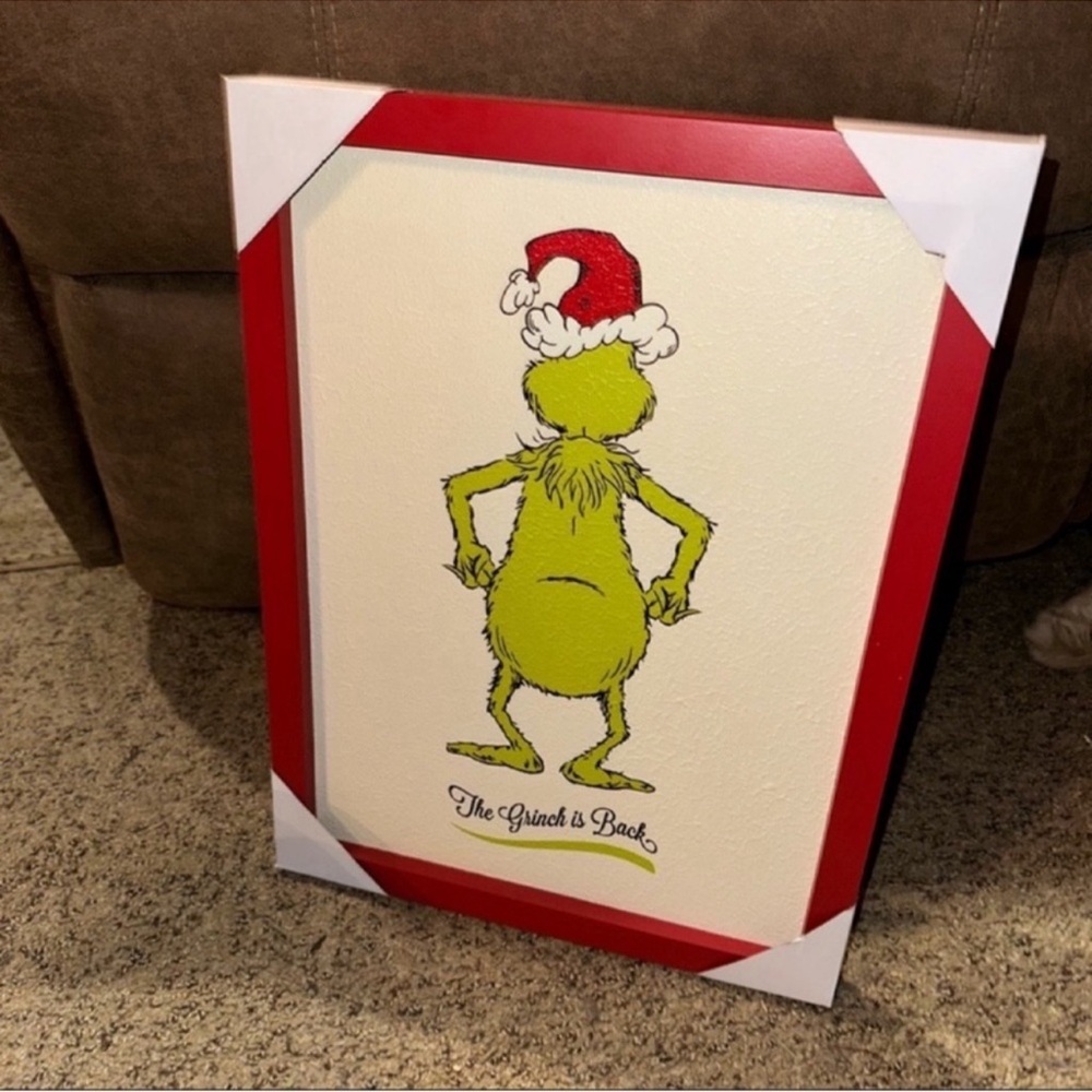NWT Grinch Wall Art